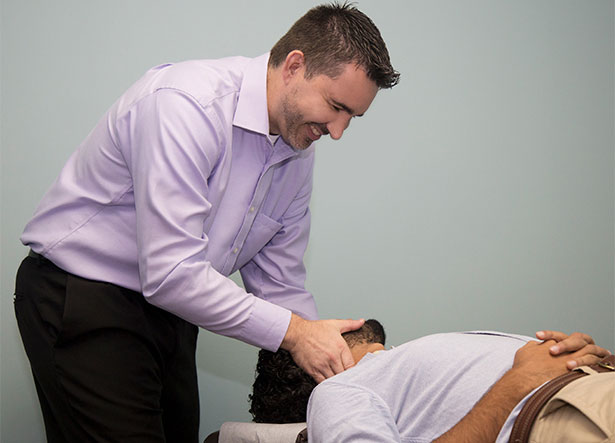 Chiropractors in Glendale Allen Van Scoyk
